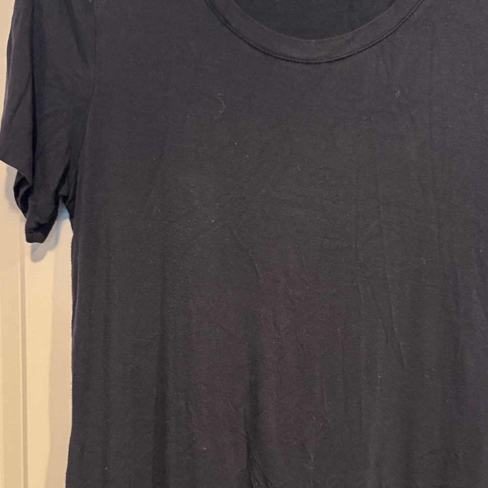 Daily Ritual Classic Black Tee - Picture 3 of 10